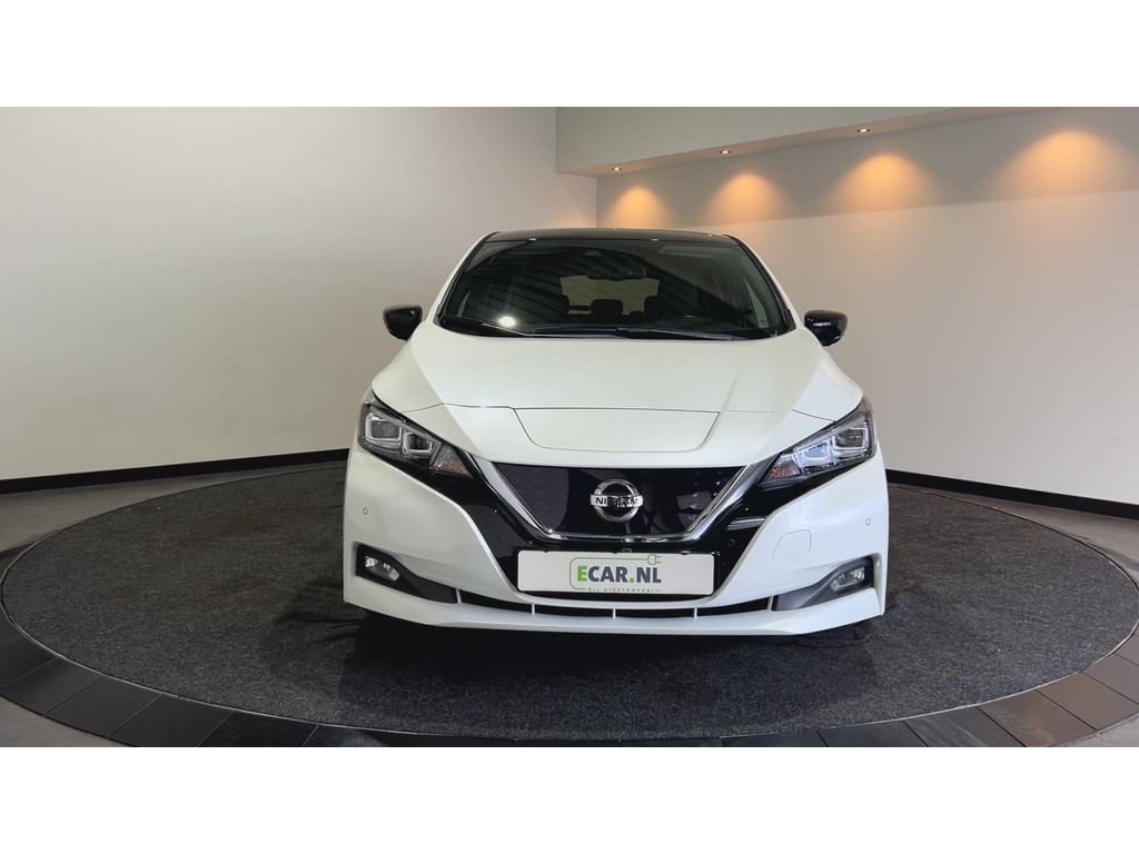 53173250